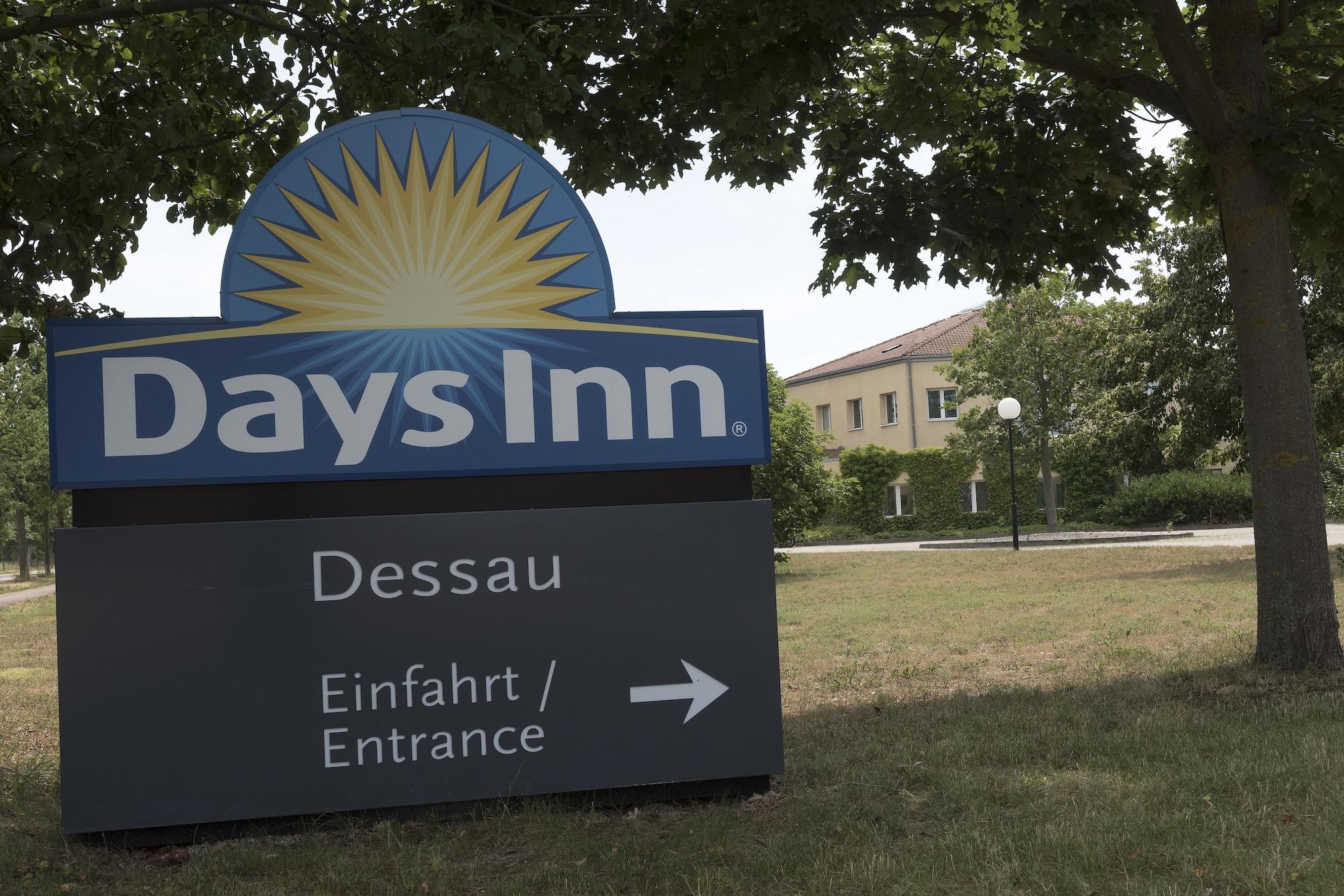 Days Inn Dessau Екстериор снимка